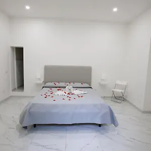 Appartamento Metro Stazione-duomo 500m -appartamento Centrale Ed Elegante, Napoli